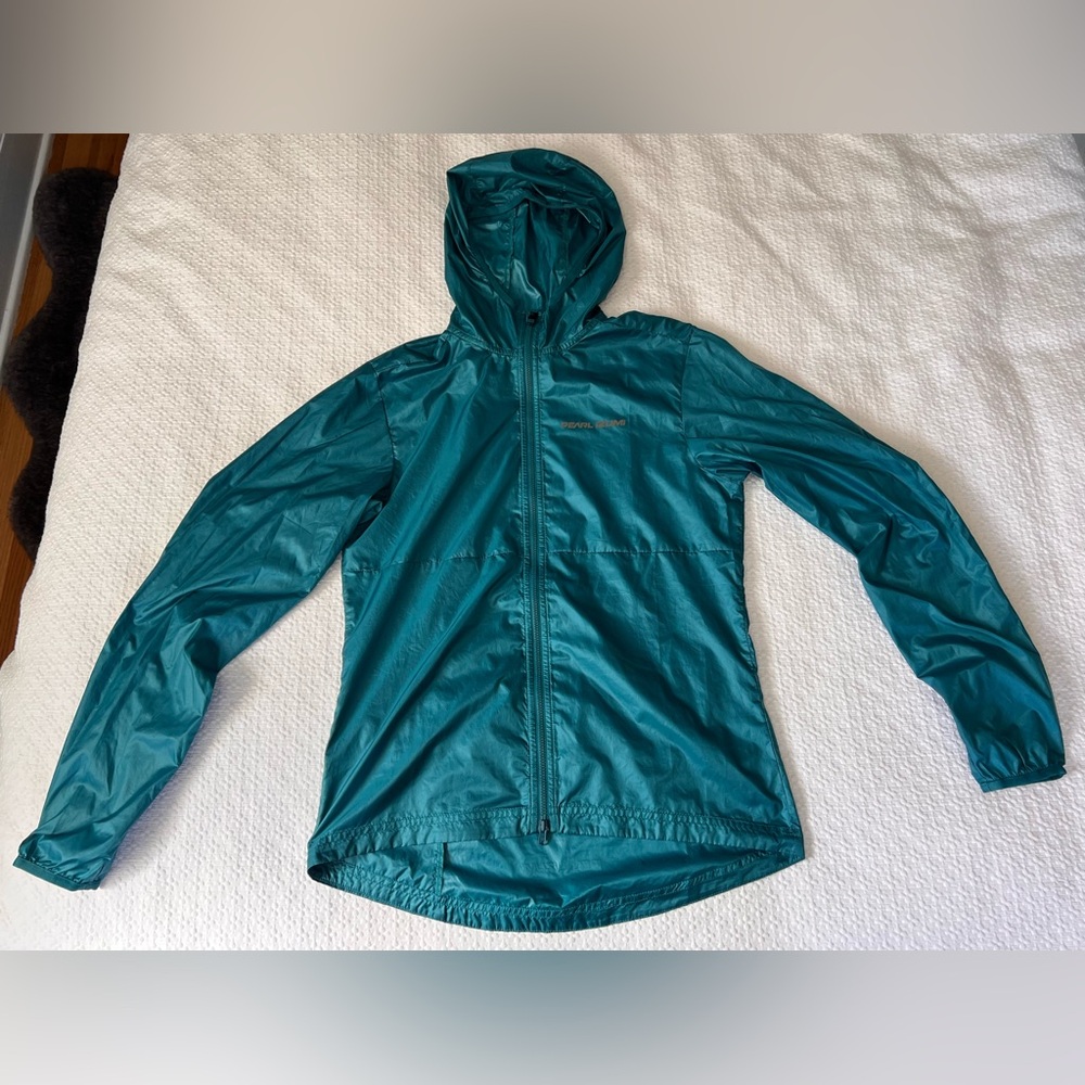 Pearl Izumi hooded wind jacket women’s medium